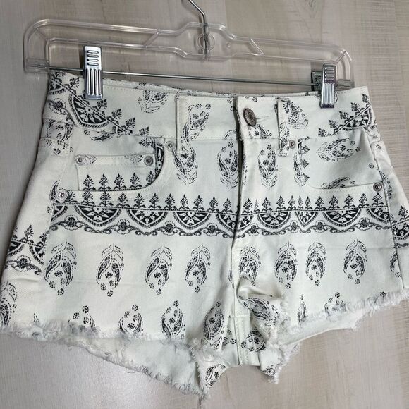 American Eagle shorts, size 4‎ - Picture 4 of 12